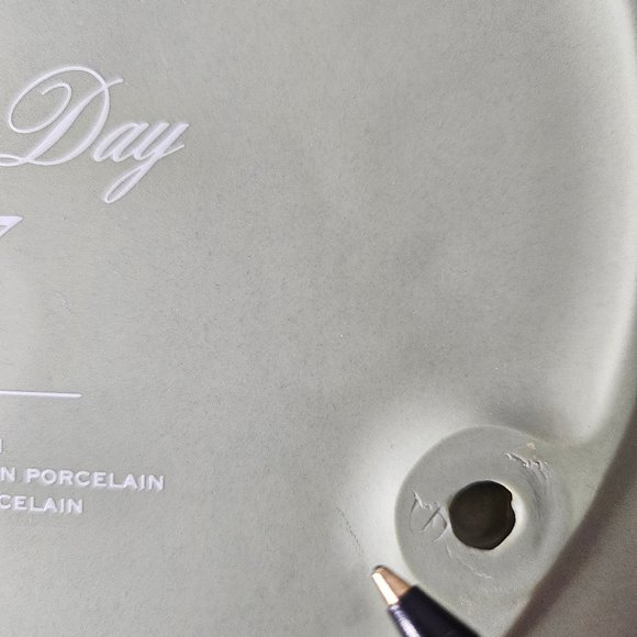 Franklin Porcelain by Adelaide Sundin Mothers Day 1977 Soft Green and Ivory - Picture 10 of 10